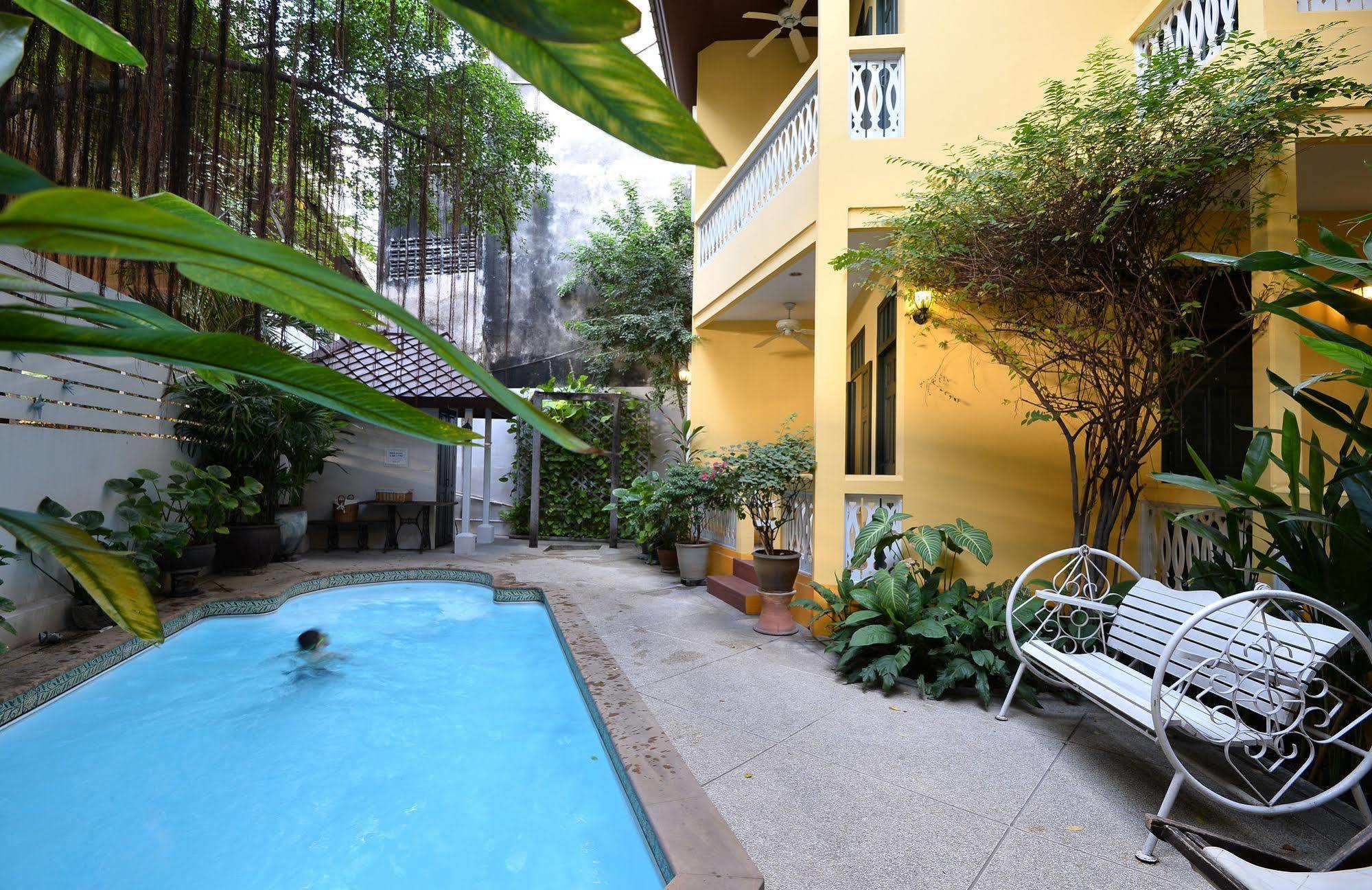 Baan Pra Nond Bed & Breakfast Bangkok Exteriör bild
