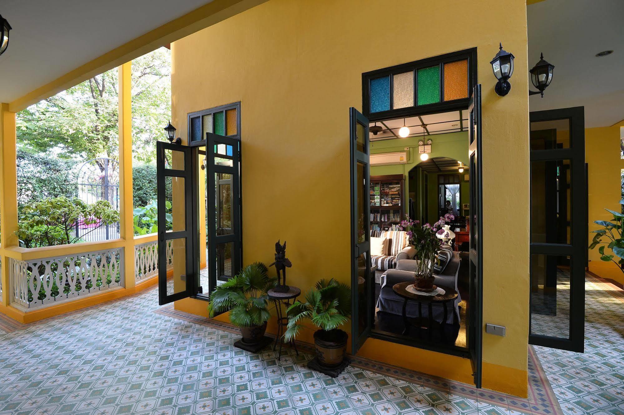 Baan Pra Nond Bed & Breakfast Bangkok Exteriör bild
